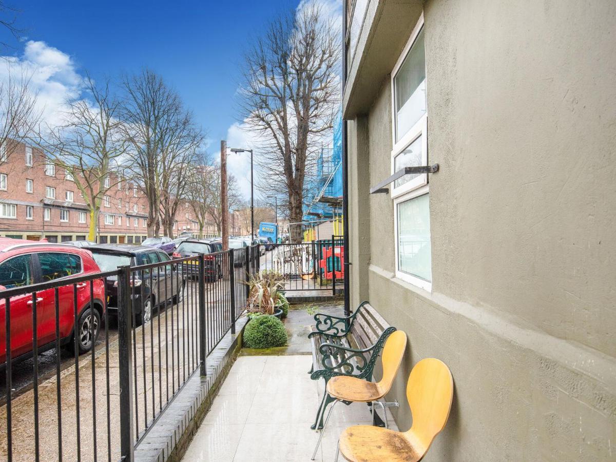 Lovely Studio In London With Patio エクステリア 写真